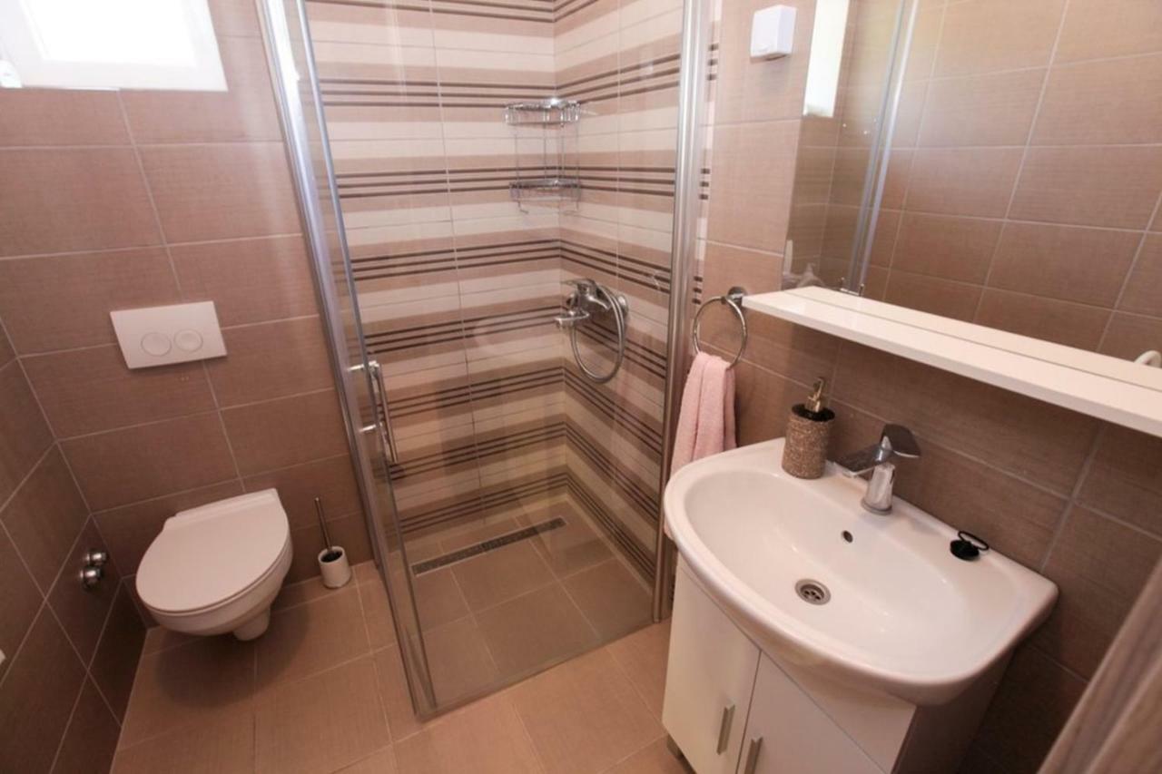 Robinson Nino Villa Bogomolje Ngoại thất bức ảnh